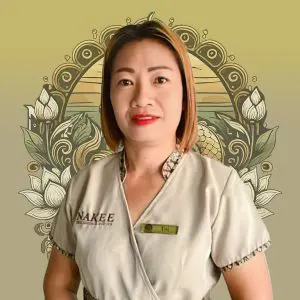 Nakees-Massage-Therapist-Toi