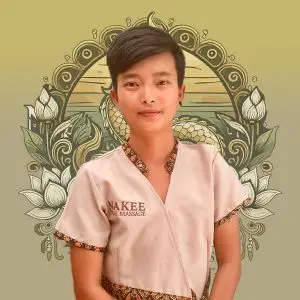 Nakee's-Massage-Therapist-Tong