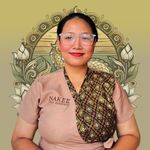 Nakee's-Massage-Therapist-Phueng